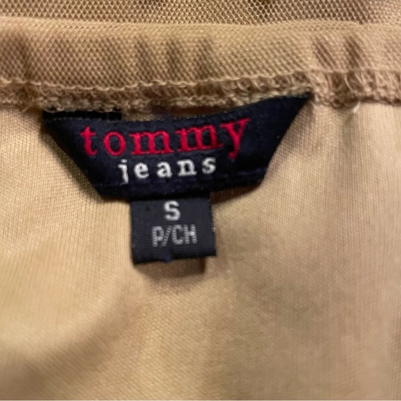 “Tommy jeans” Hilfiger gold with sequins midi
skirt size small - Picture 10 of 11